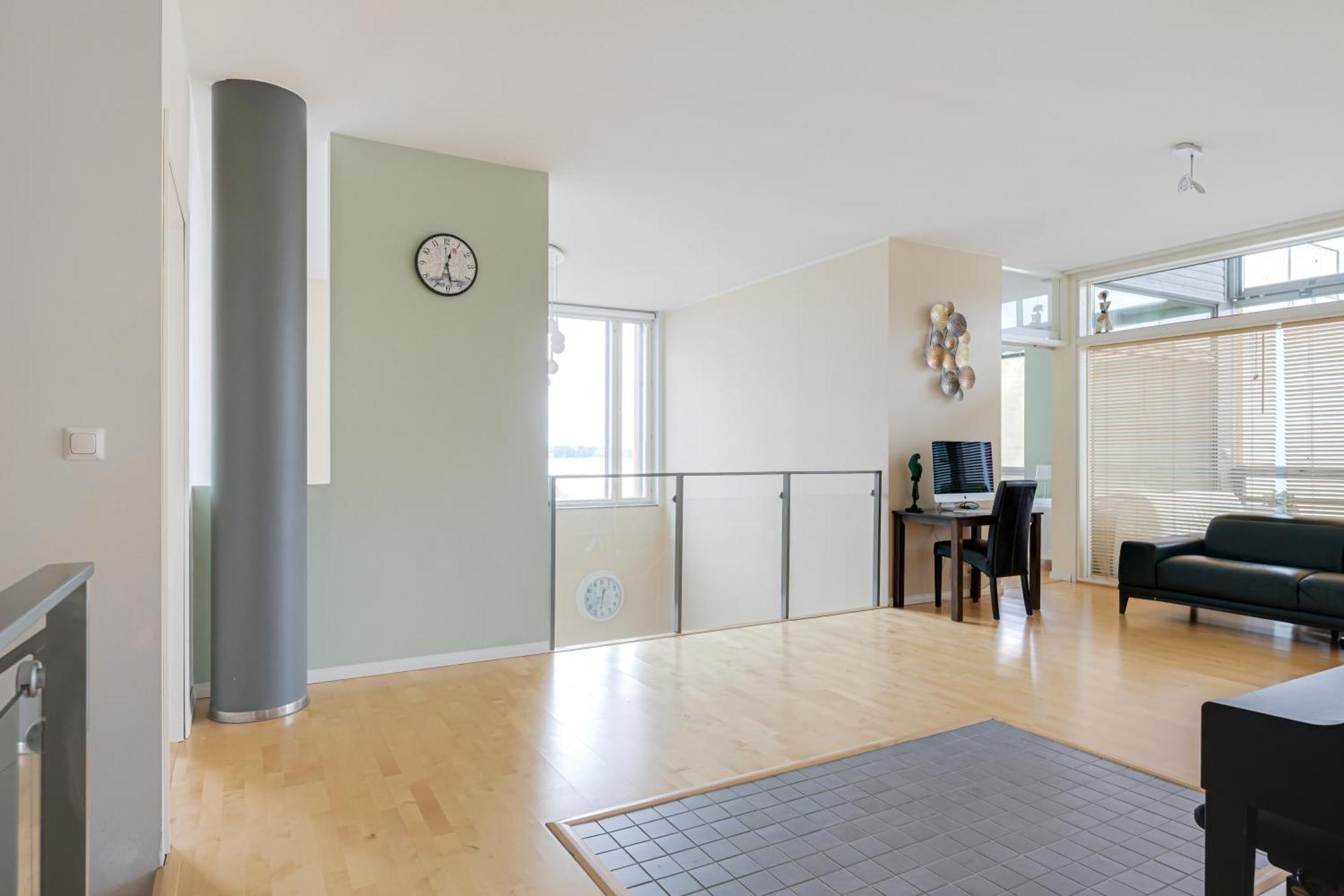 A Beautiful Penthouse With Sauna And Sea View 176M2 *